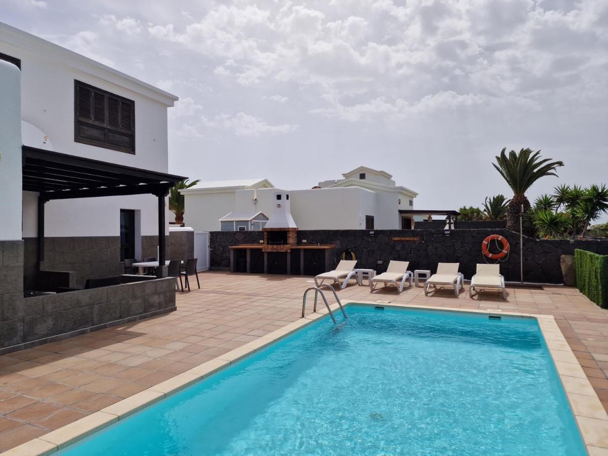 Villa Lola Playa Blanca  Exterior photo